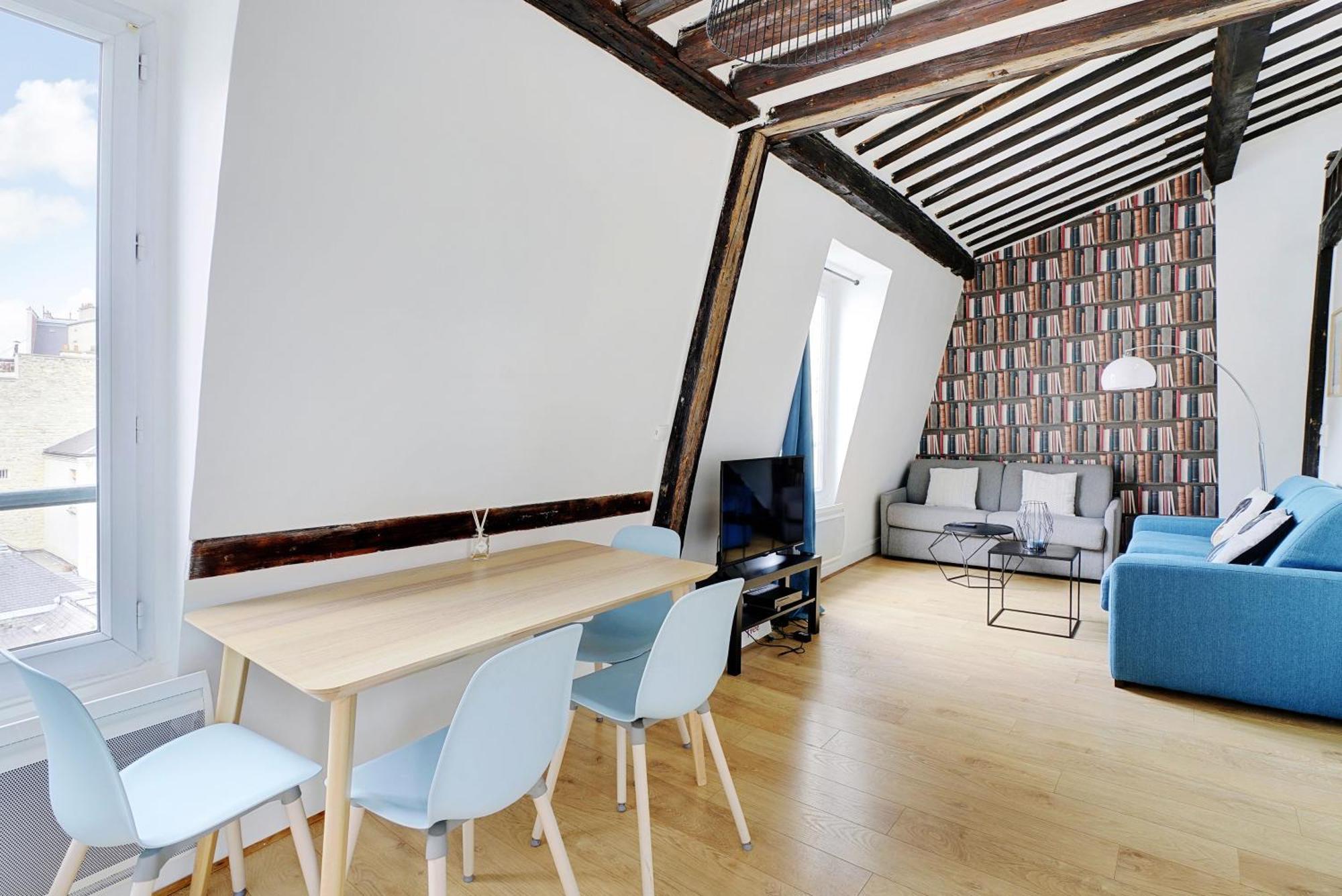 Parisian Charm In The Heart Of The Marais ! * Parijs