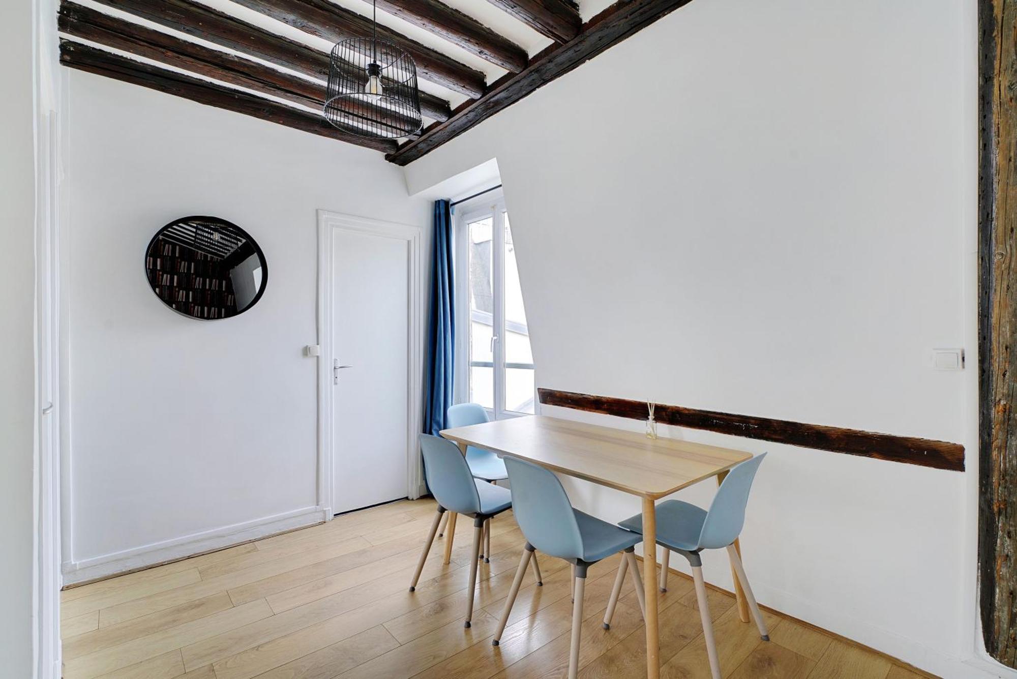 Appartement Parisian Charm In The Heart Of The Marais ! *